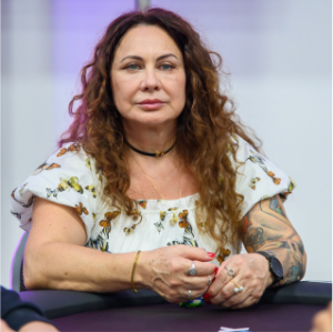 NOELI LUCIA PIRES