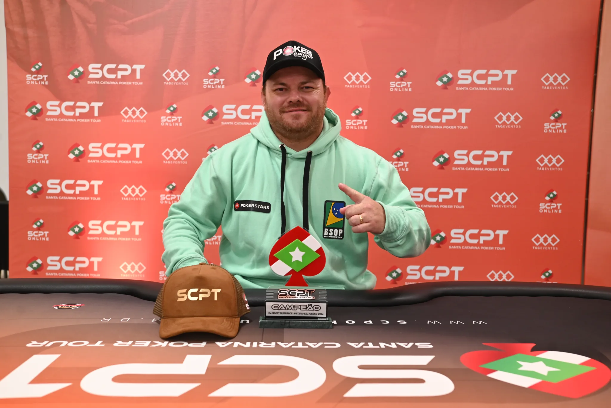 Na segunda mesa final consecutiva do SCPT Experience, Marcos Roberto Steinbach conquista o primeiro troféu na série