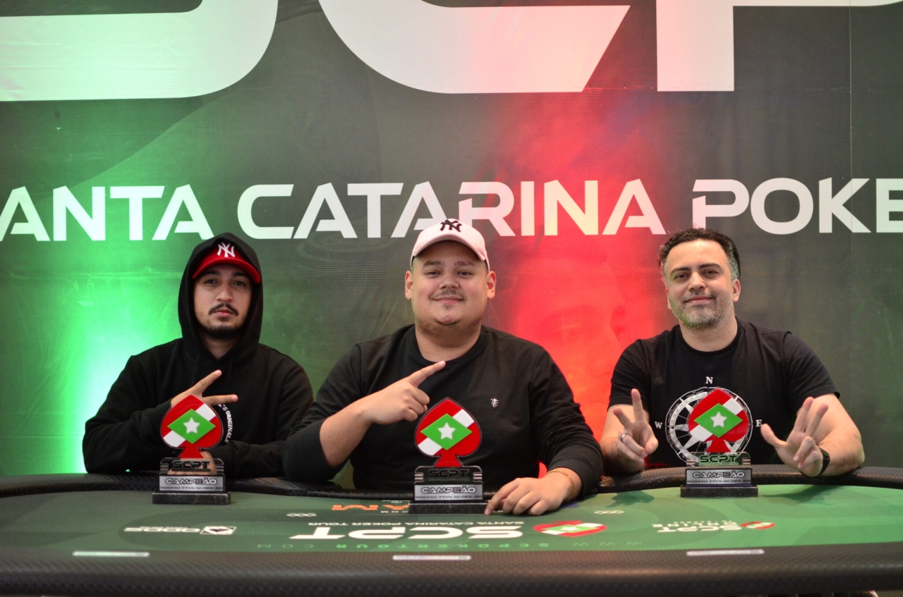 Marco Bedin domina completamente a mesa final e crava o PLO Turbo 6-Max do SCPT