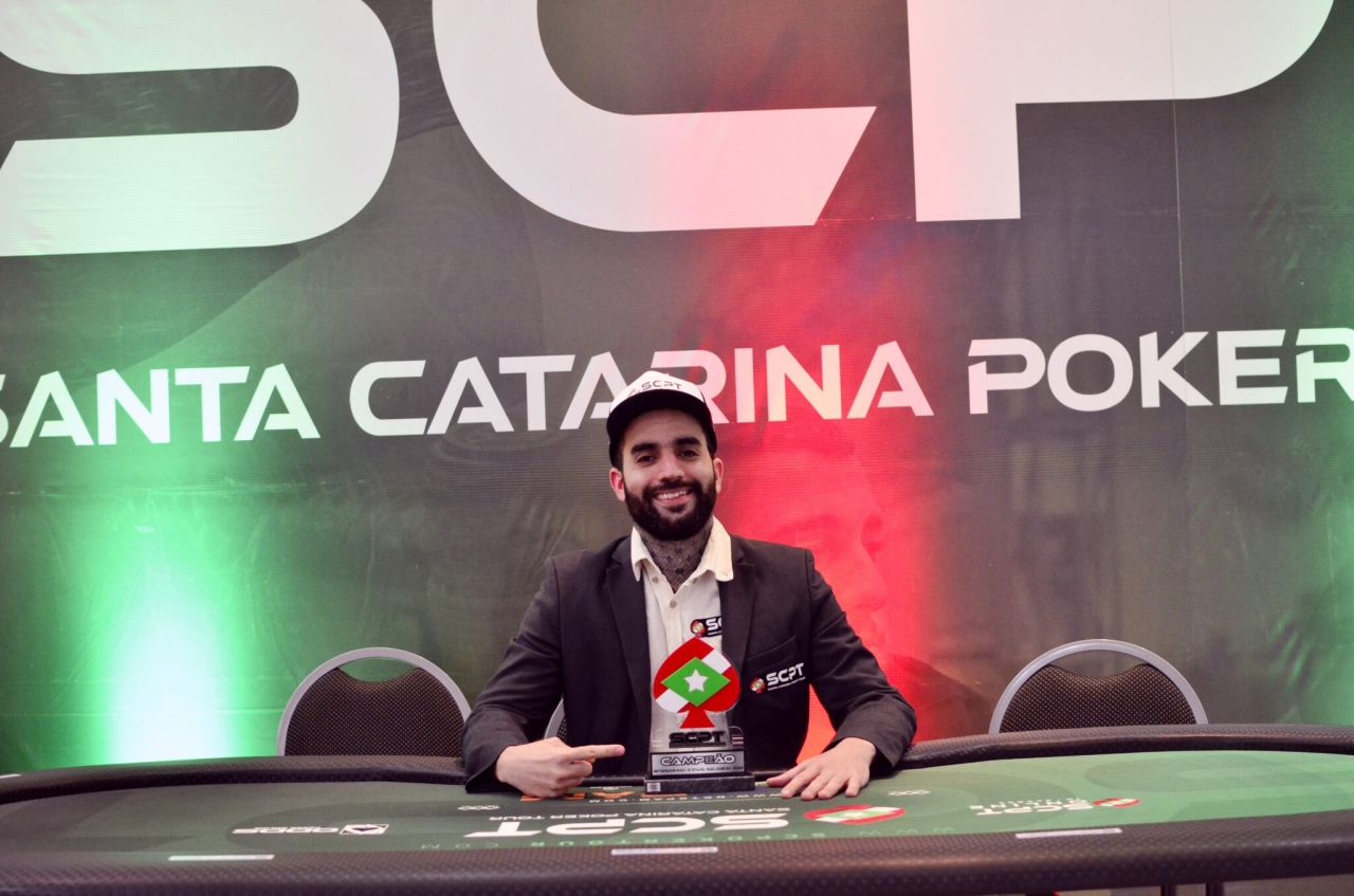 Elvis Aron premia bom momento da carreira, conquista o BetsPam Turbo e soma pontos importantes para o ranking do SCPT