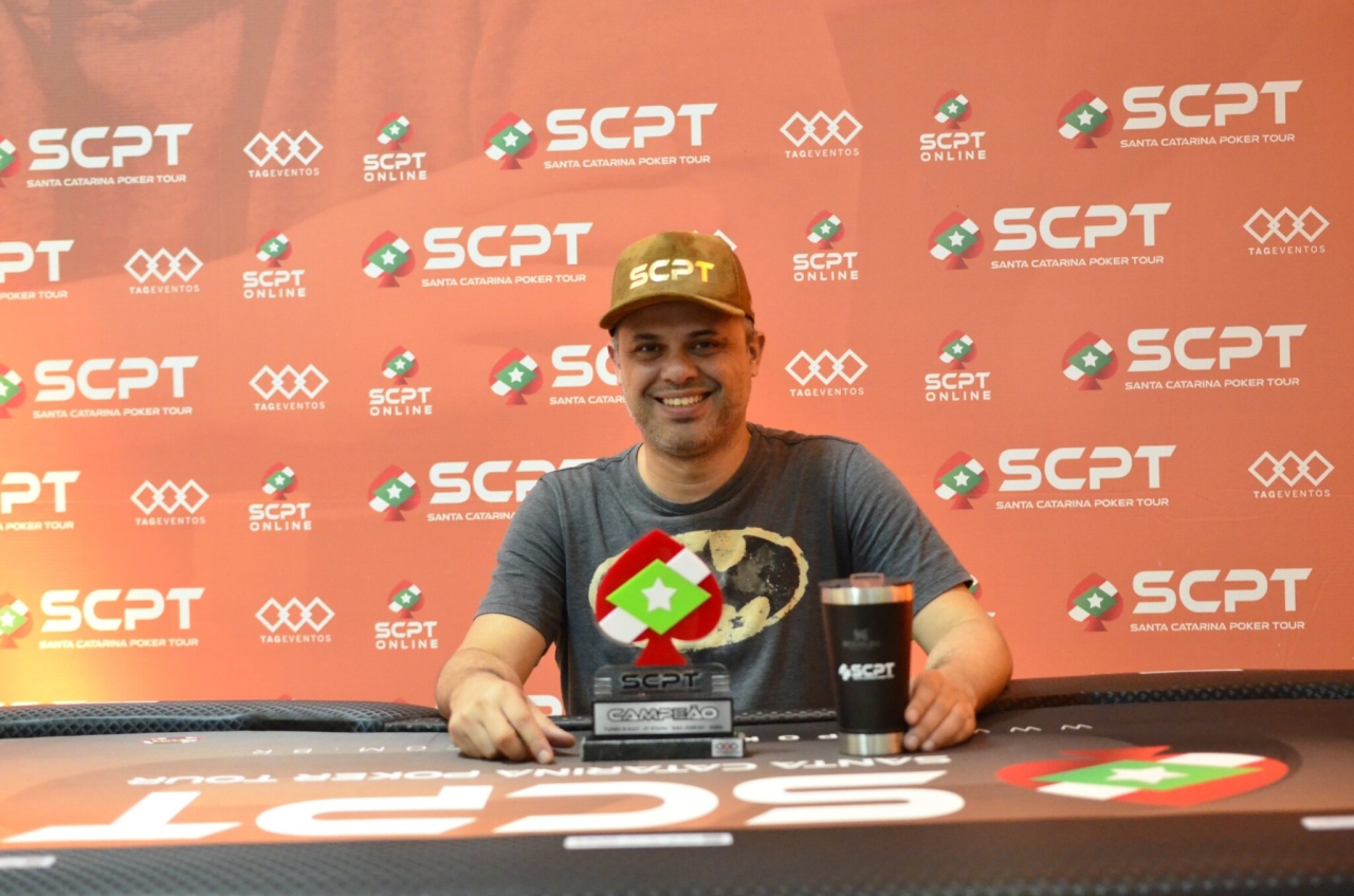 Carlos Moraes supera cansaço, vence Mário Kenji no heads-up e crava o Turbo 8 Max