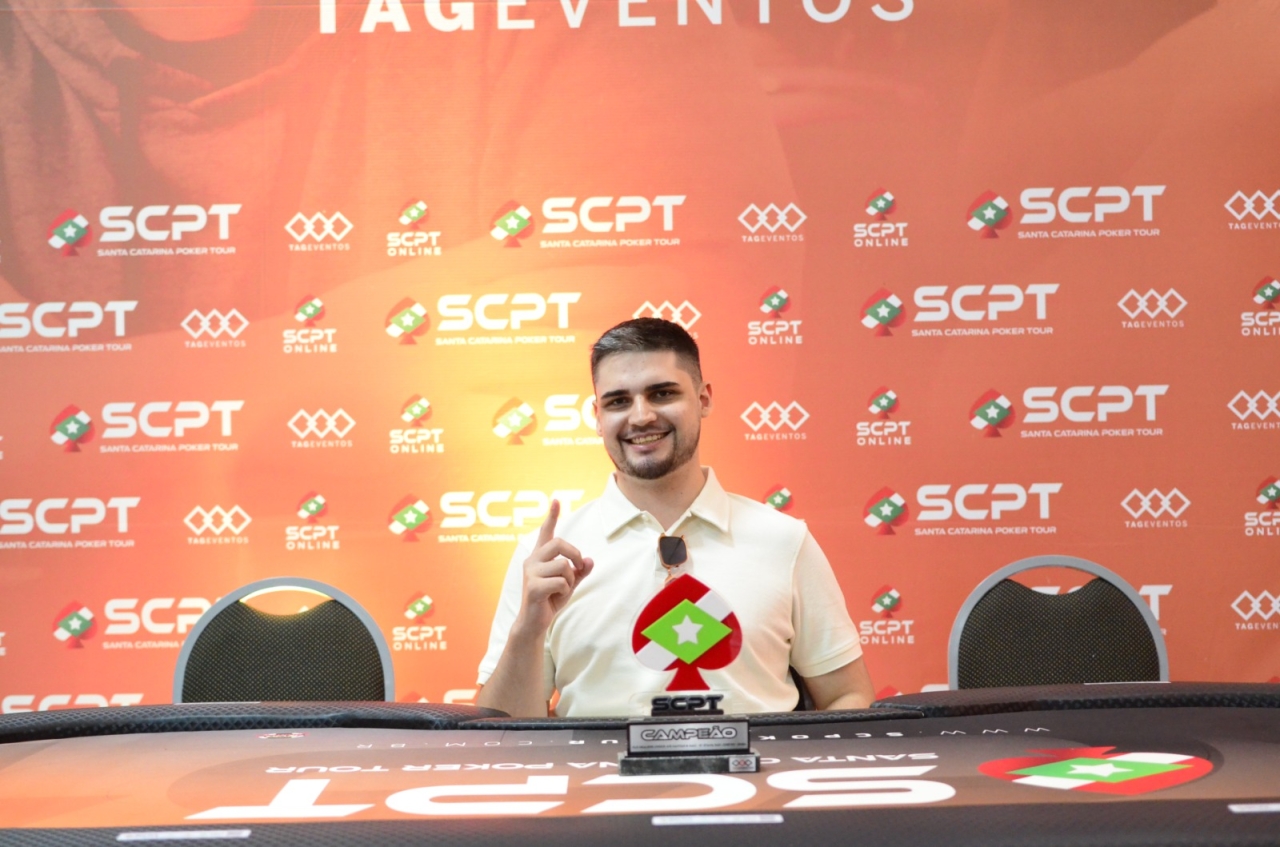 Manrique Pereira controla a FT sem sustos e crava o PLO Dealers Choice